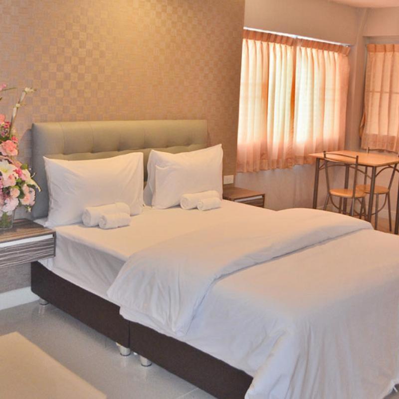 Nrc Residence Бангкок Номер фото